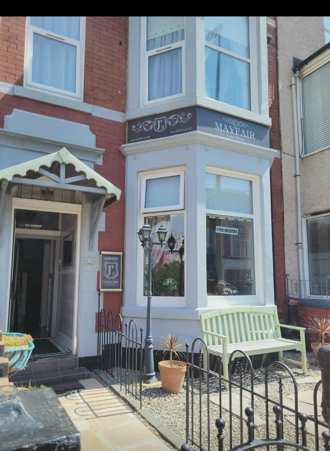 J'S Mayfair Guest House, Blackpool